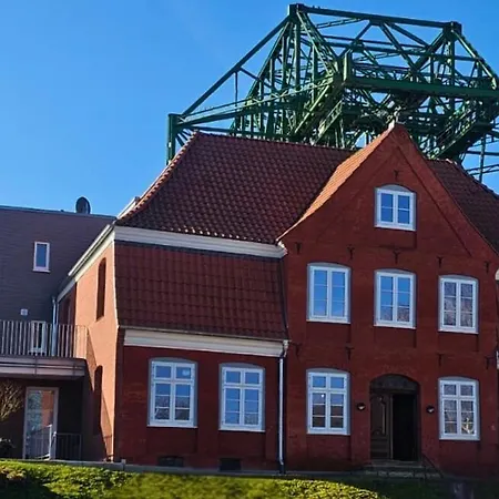 Апартаменты Apartmenthaus An Der Schwebefaehre 8